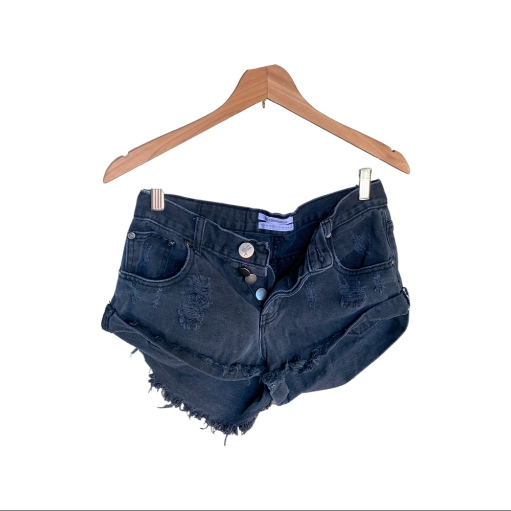 Black one teaspoon shorts
